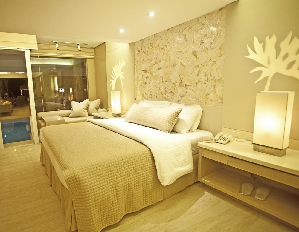 Estacio Uno 4*